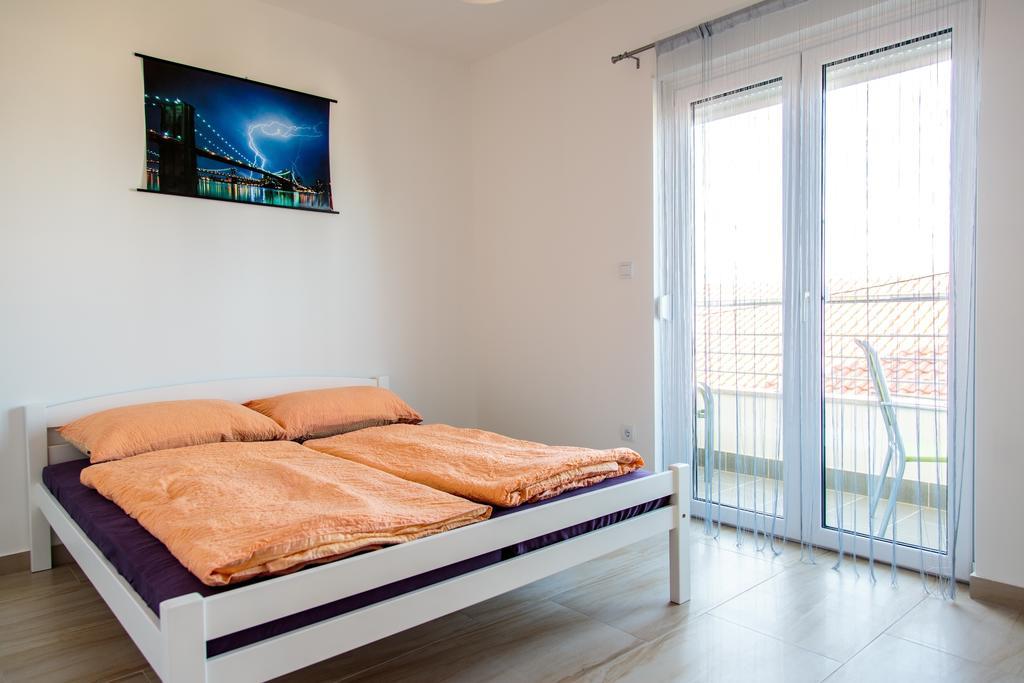 Nemira Sunny Apartments Omiš Chambre photo
